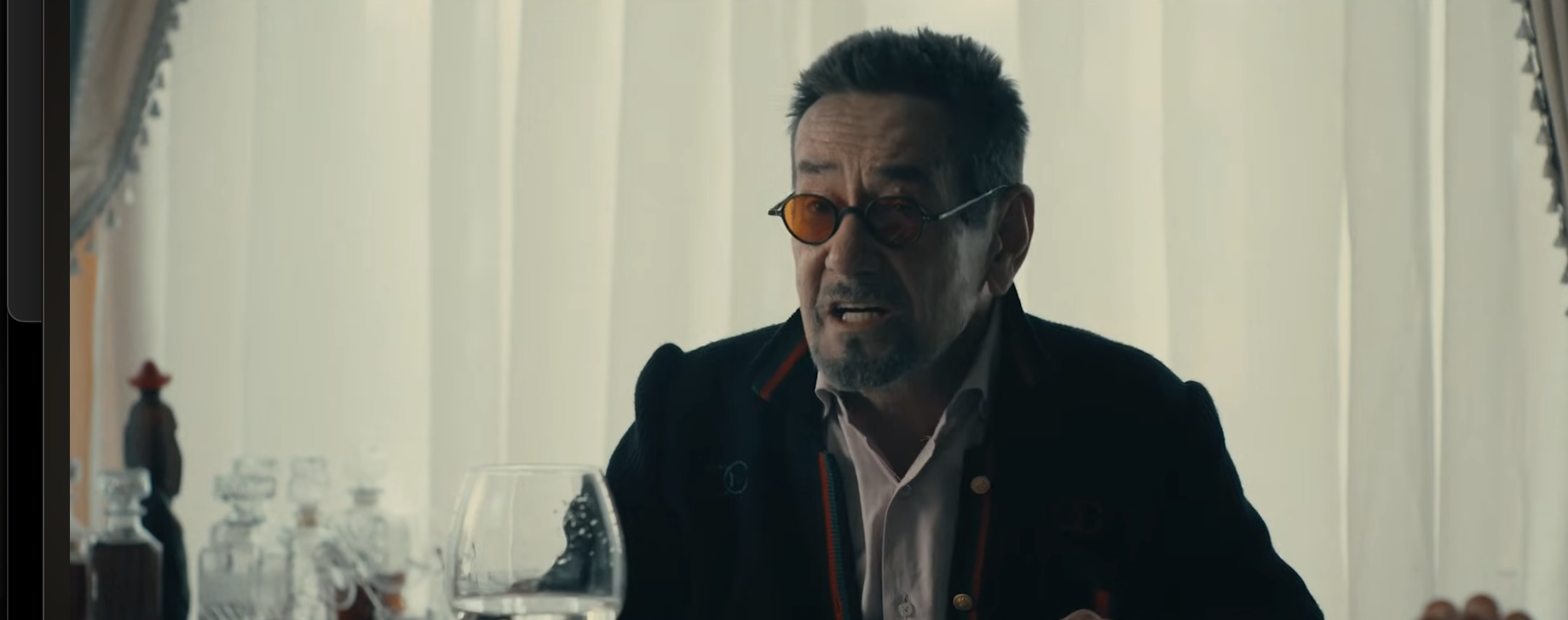 "Офіси" без прикрас: Дмитро Єфремов про ризики і сенси фільму "Скамер"